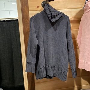 Aerie Charcoal Turtleneck size small